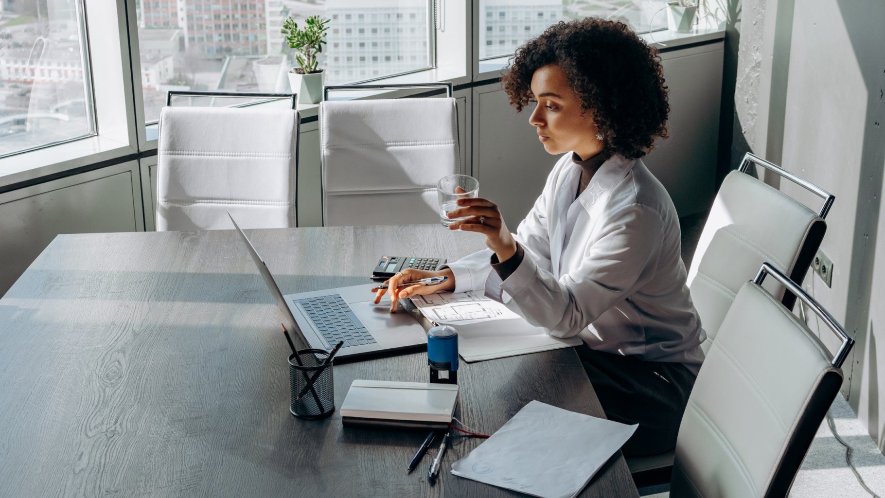 Mastering the Art of Financial Negotiation - Secure More, Stress Less