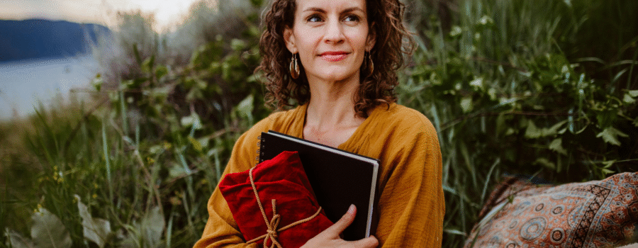 Empowered Money Moves – 5 Ways to Make Financial Decisions with Clarity, Confidence, and Courage